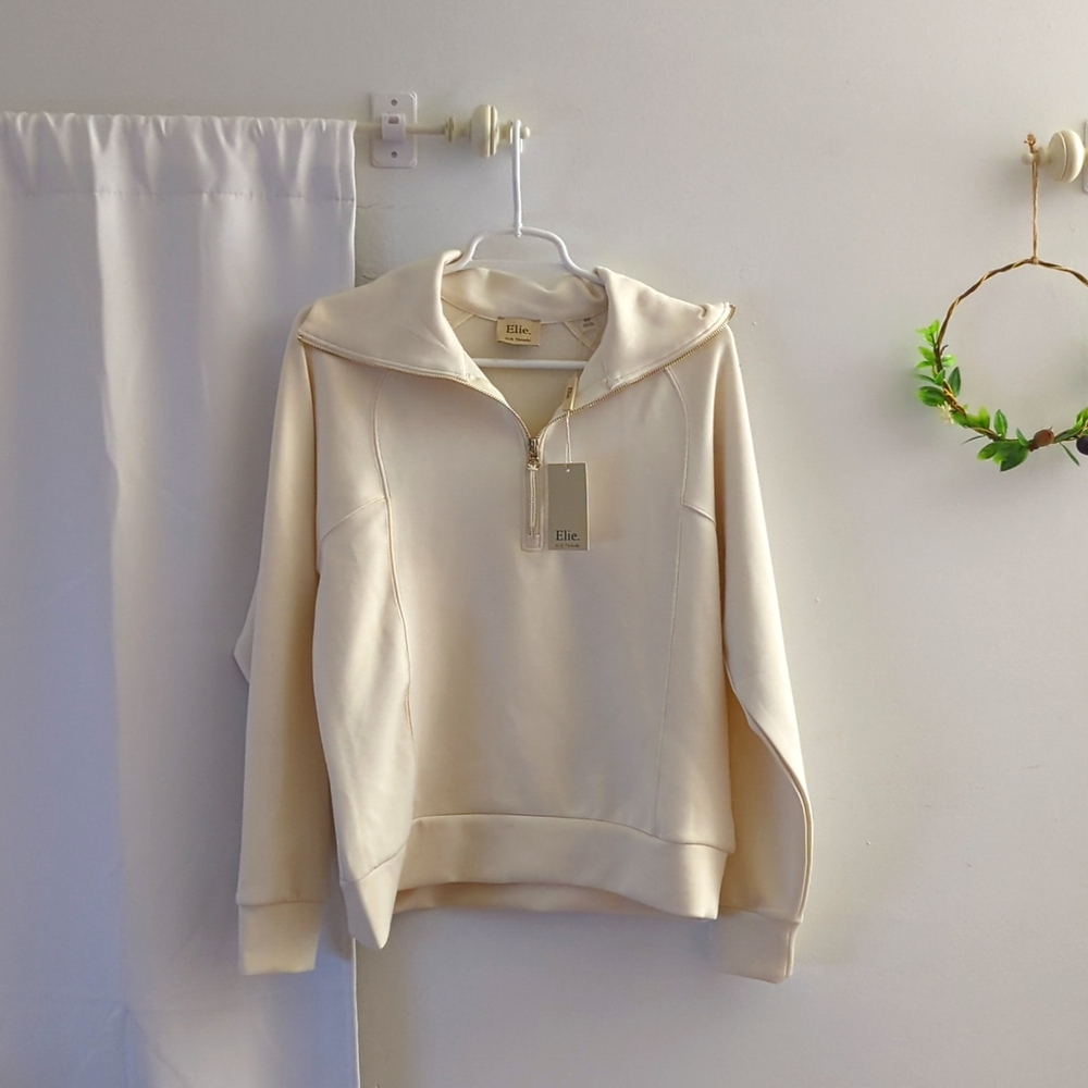 14. NEW Elie Tahari Cream Shirt